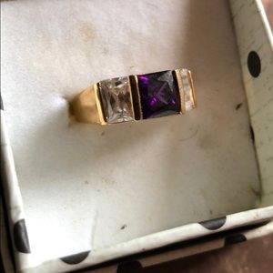 14KT gold ring with cubic zirconium stones